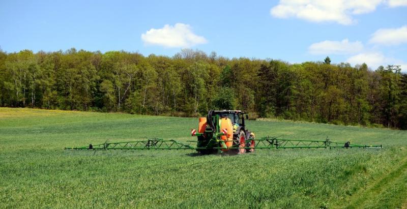 Аграріям нагадали правила зберігання пестицидів