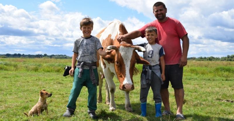 На сімейній фермі з Рівненщини вдосконалять доїння та зберігання молока