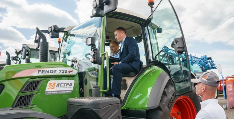 На Agroshow Ukraine для фермерів проведуть перегони тракторів та розіграш подарунків 