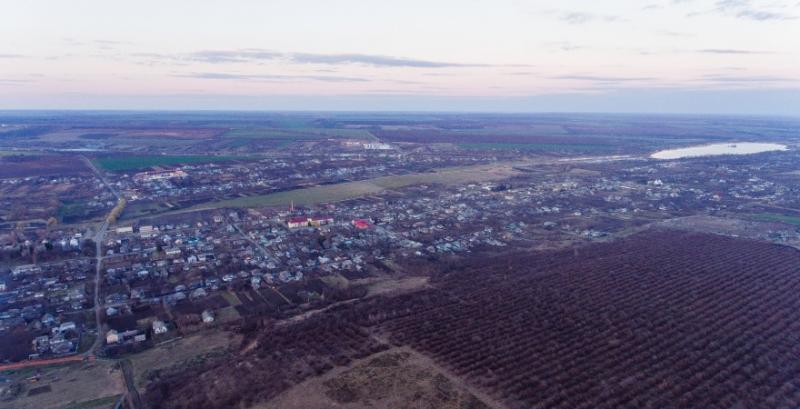 На Київщині іноземець придбав сільгоспземлю за фіктивним договором