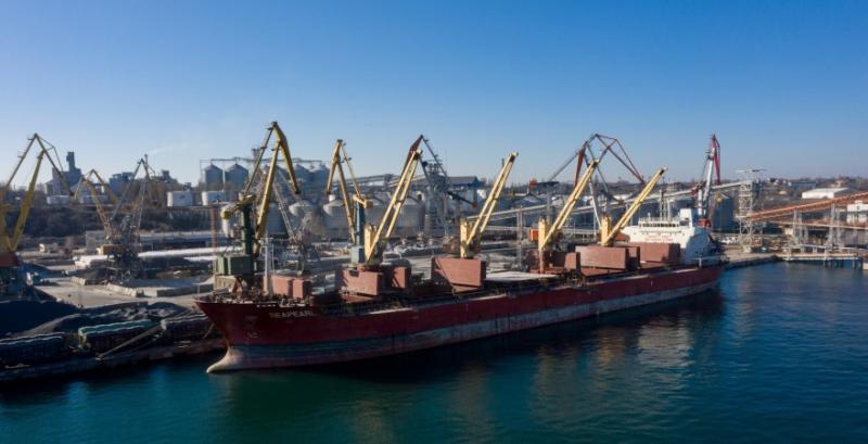 Через перекриття Росією морів для навчань український експорт може зупинитися — думка