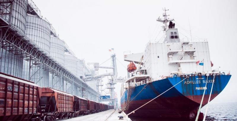 Експорт зерна українськими портами досяг рекорду