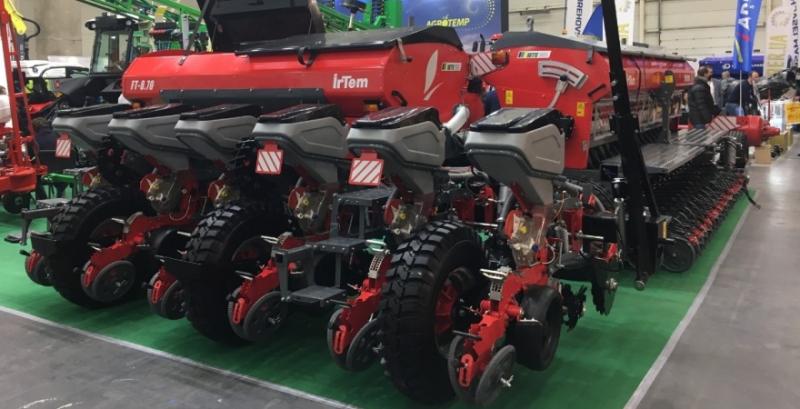 В Україну завезли нові сівалки для технології No-Till 