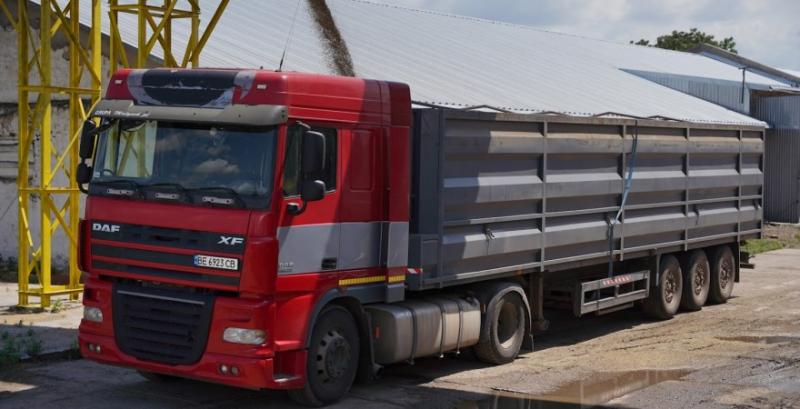 Вартість перевезення зерна автотранспортом складає до 200 грн за 100 км — експерт