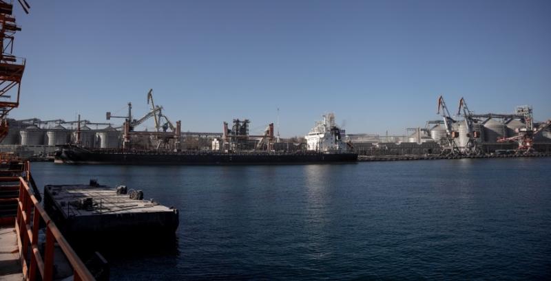 росія веде переговори щодо експорту своїх добрив та розблокування портів України