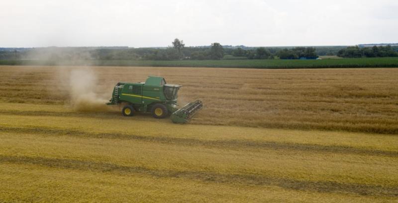 Аграрії намолотили 3,6 млн т зерна нового врожаю