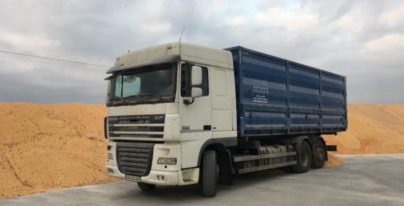 Окупанти шукають трейдерів для експорту викраденого в Україні зерна