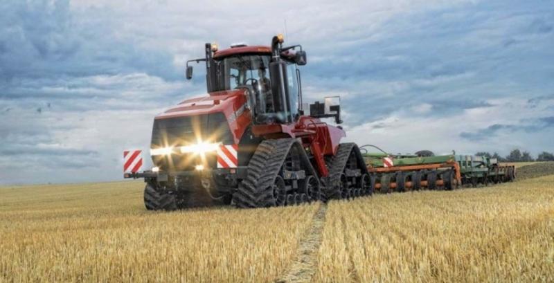 На українських полях запрацюють оновлені гусеничні трактори Quadtrac 600