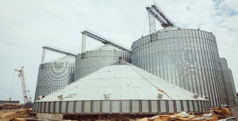Будівництво мобільного зерносховища