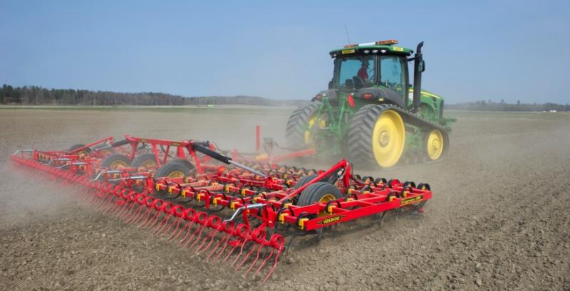 На вітчизняному ринку спостерігається досить відчутний попит на універсальну ґрунтообробну техніку На вітчизняному ринку спостерігається досить відчутний попит на універсальну ґрунтообробну техніку