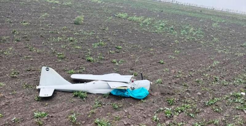 Безпілотник у полі