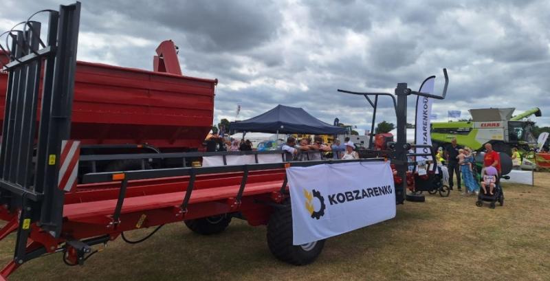 Завод Кобзаренка презентував с/г техніку на виставці у Великій Британії