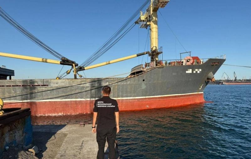 БЕБ виявило спробу незаконного експорту 5,4 тис. т сої через порт