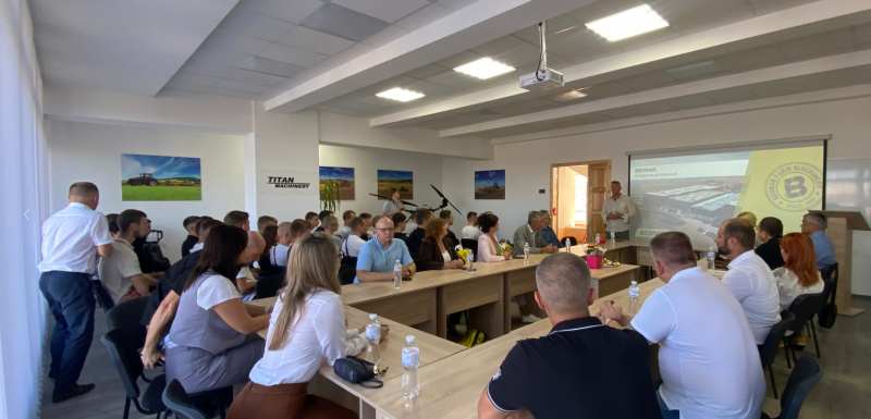 BEDNAR і Тайтен Машинері створили навчальний клас для студентів-аграріїв у НУВГП