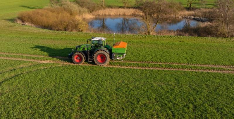 Компанія AMAZONE представила новий розподільник добрив з автоматичним самоналаштуванням