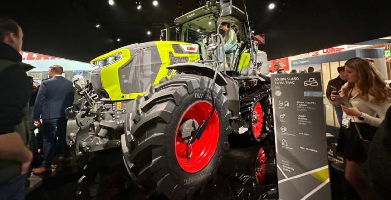 Трактор CLAAS AXION 9 Трактор CLAAS AXION 9