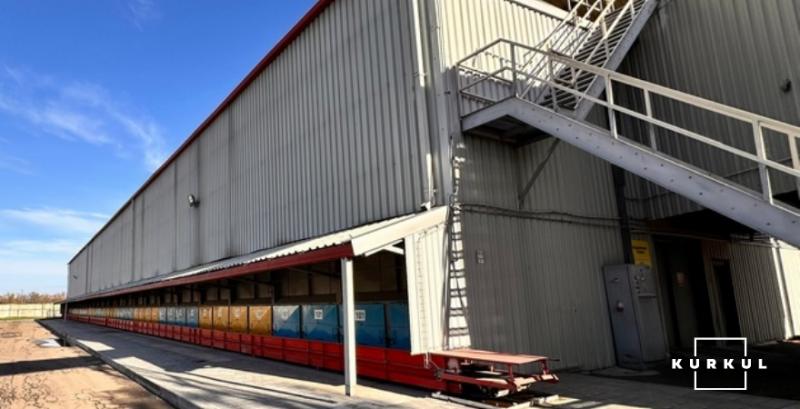 Зерносушарка для роботи з качанами кукурудзи на насіннєвому заводі ТОВ «Черлис»