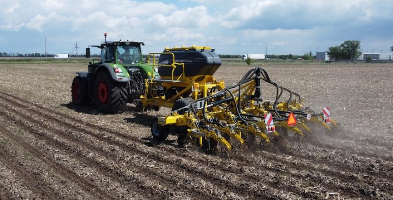 Фермери оновлюють парк через ризик поломок у посівну