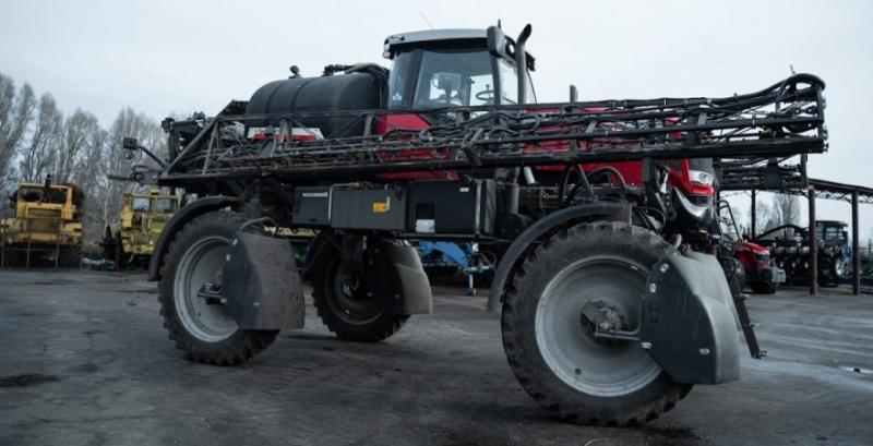 Обприскувач Massey Ferguson 535R Обприскувач Massey Ferguson 535R