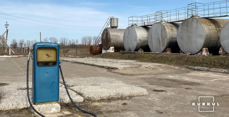 На окупованих територіях Луганщини у фермерів вилучають дизельне пальне потреби війни На окупованих територіях Луганщини у фермерів вилучають дизельне пальне потреби війни