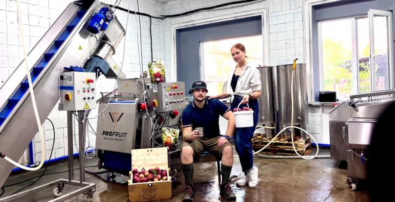 Сокарня з Хмельницького налагодила виробництво власних крафтових соків