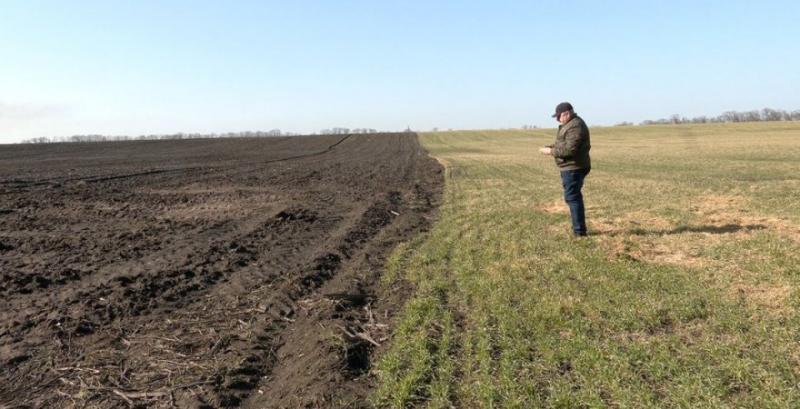 Фермер з Черкащини готується до посівної без працівників