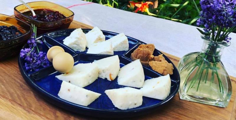 Крафтовий сир від ФГ «Мірина майстерня»