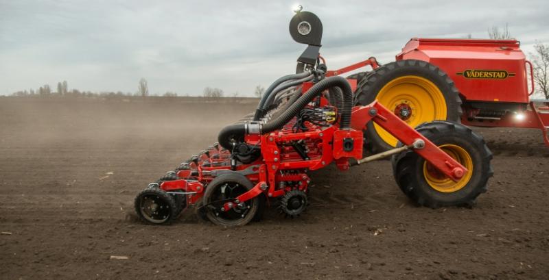 Tempo L CF: нове рішення для швидкісної сівби від Väderstad