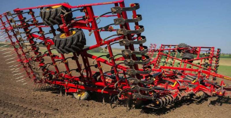 Вібруючі стійки AgrillaCobra забезпечують формування якісного насіннєвого ложа — Väderstad