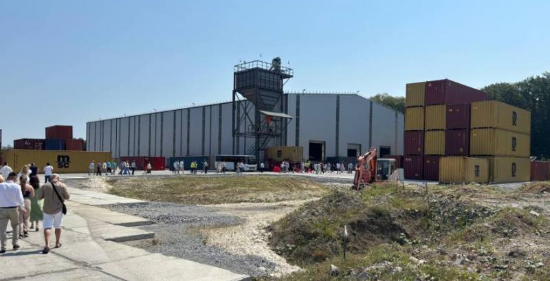 Прикордонний термінал «Мостиська Драй Порт»