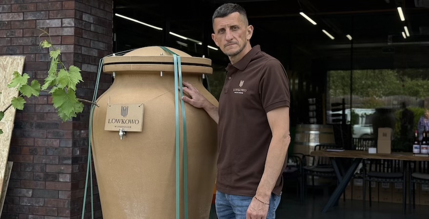 Микола Янушевич, засновник сімейної виноробні Lowkowo