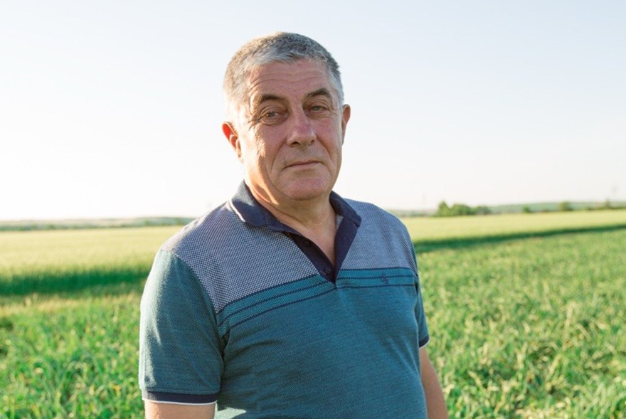 Іван Захаренко — селекціонер, автор та власник сорту часнику Любаша
