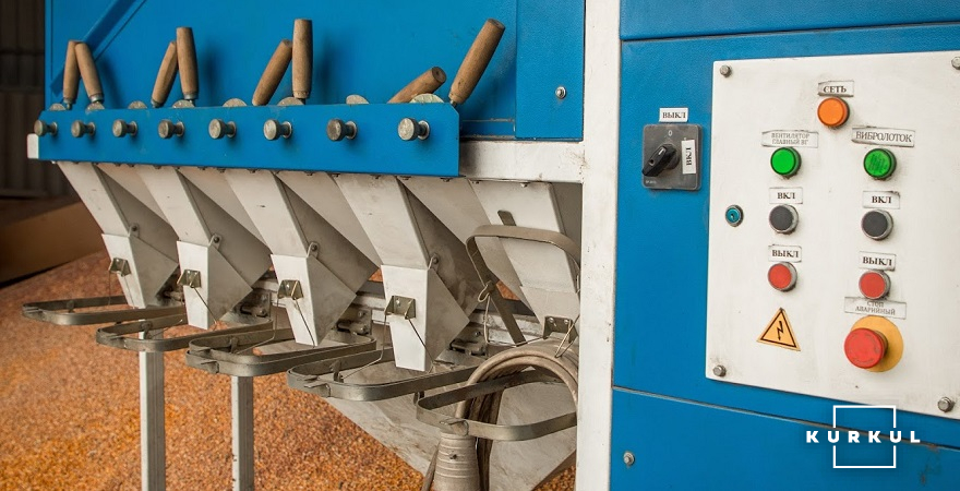 Посівний матеріал пшениці, ячменю і сої у ФГ «Кулажинці-Агро» повністю готується на САД-10