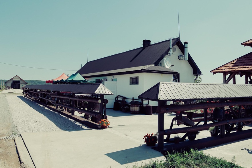 Буйволина Ферма